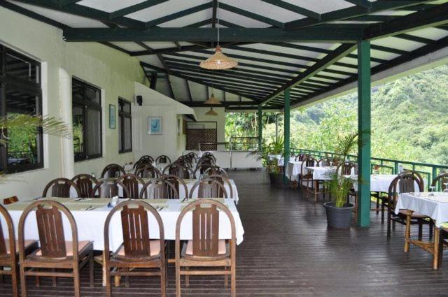 Отель Le Relais De La Maroto Pirae Экстерьер фото